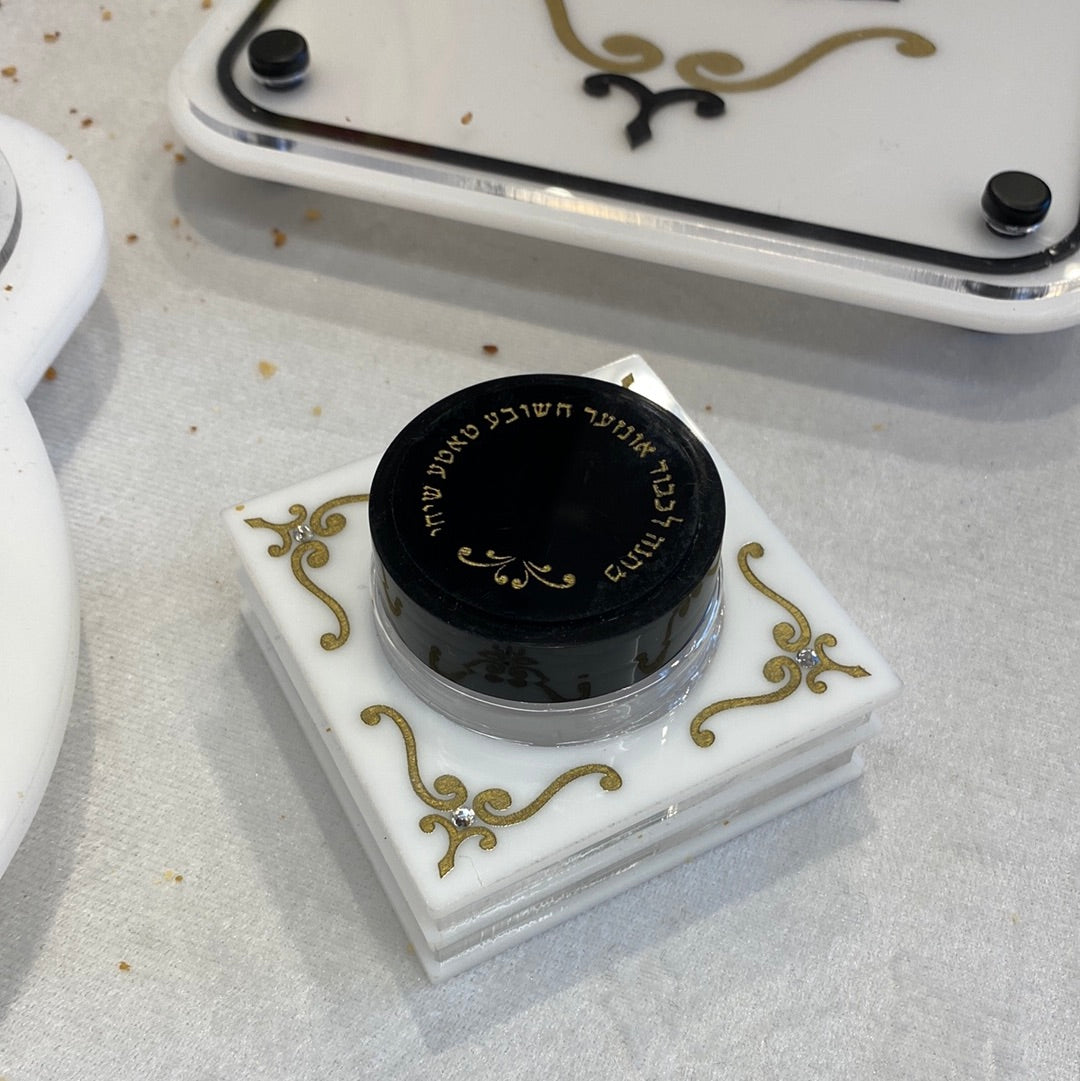 Majestic Besumim Holder Lucite Engraved GD/SL/BK W/Crystals - LEHADAR