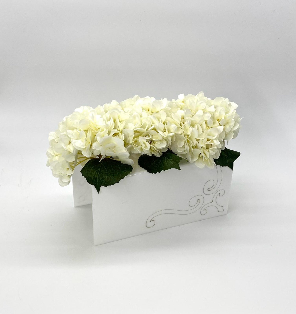 Majestic II runner vase - LEHADAR