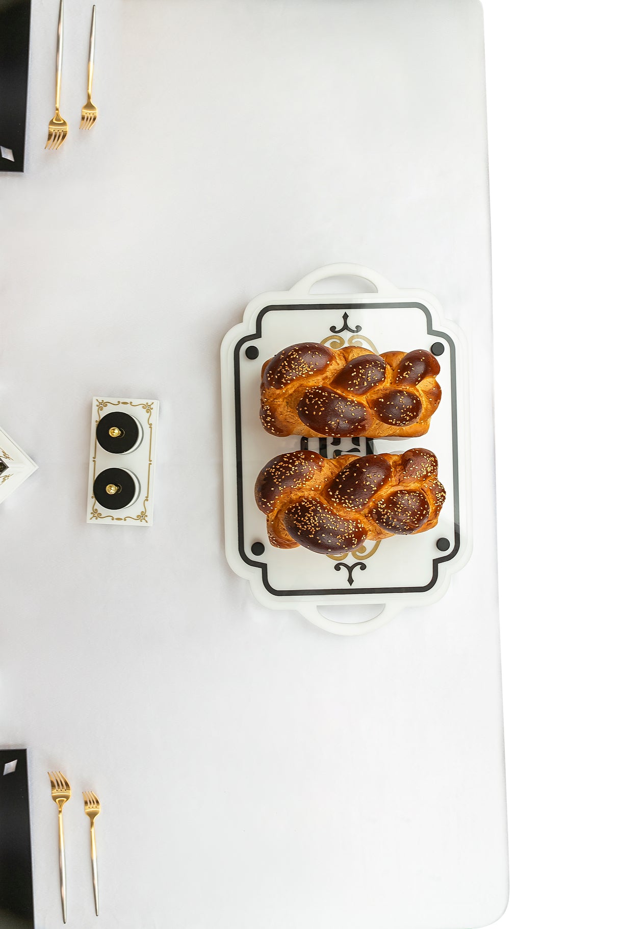 Majestic Lucite Challah Board Engraved GD/SL/BK - LEHADAR