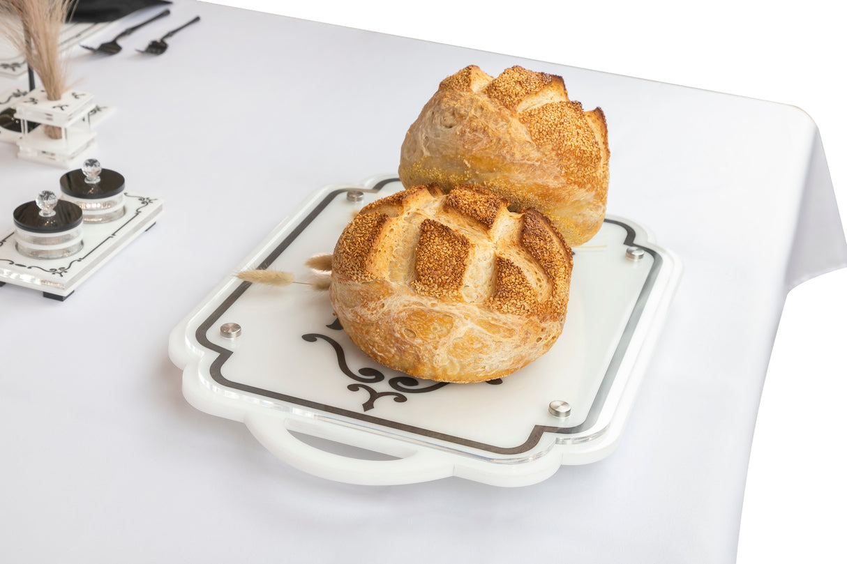 Majestic Lucite Challah Board Engraved GD/SL/BK - LEHADAR