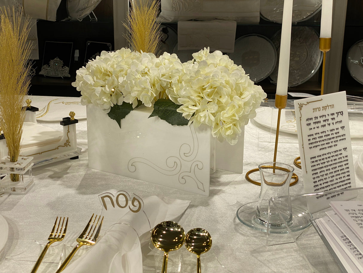 Majestic II runner vase - LEHADAR