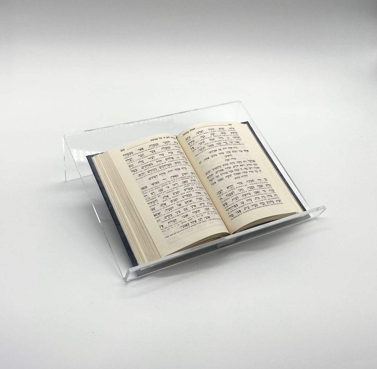 Royal Stender - LEHADAR