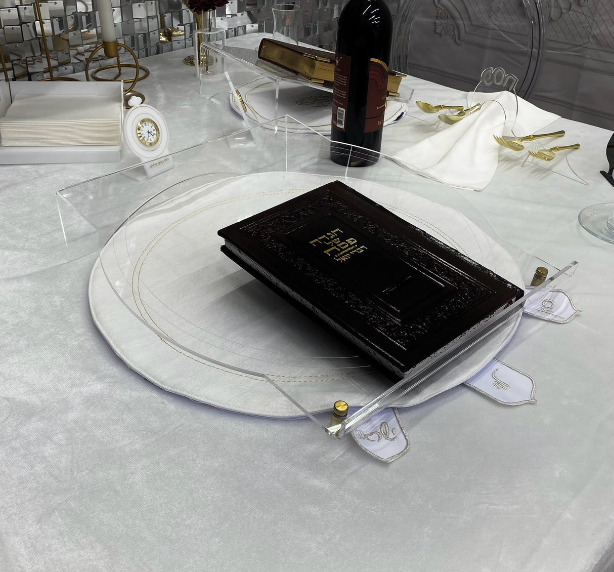 Lehadar's Matza Protector haggadah Stender - להדר מצה שטענדער