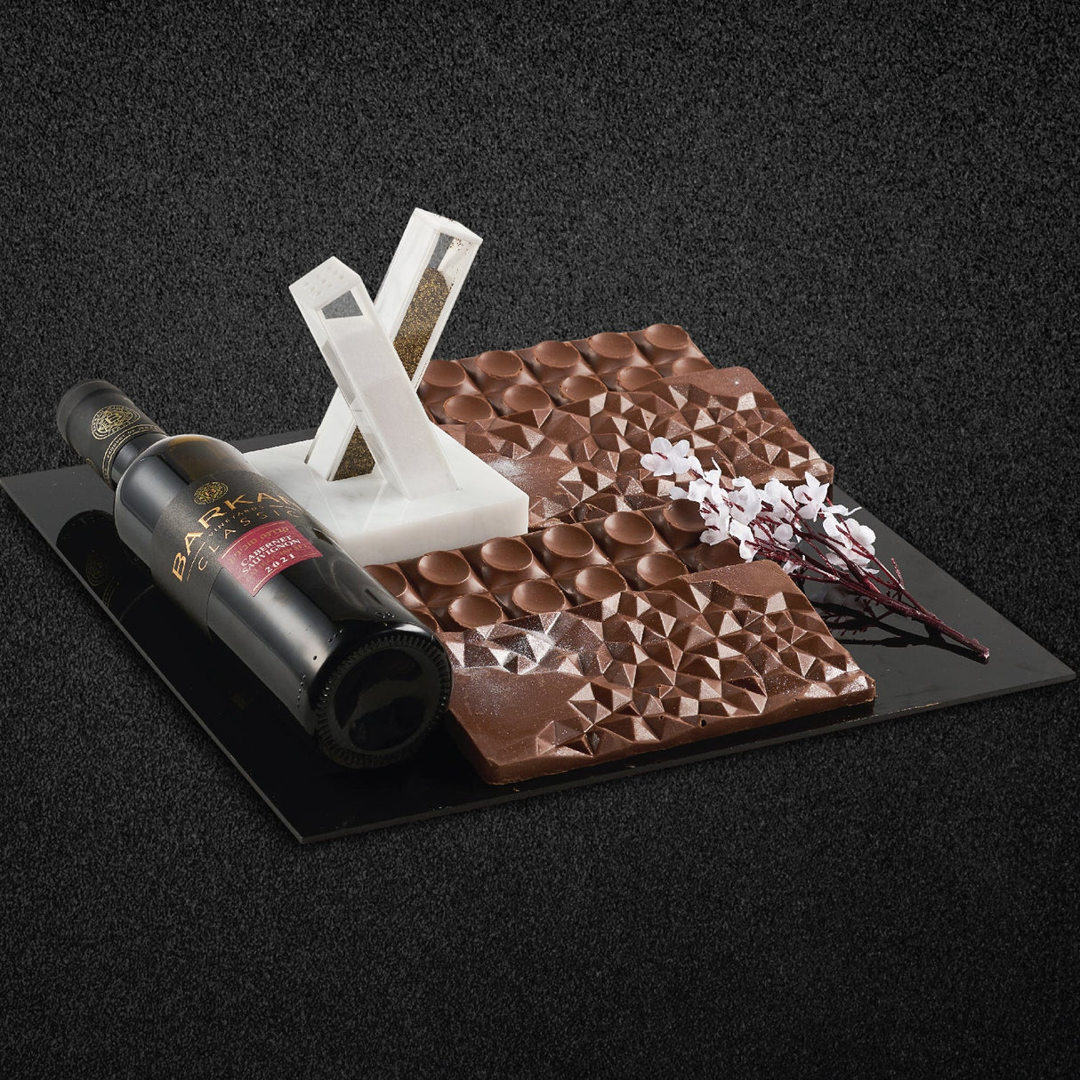 White Marble X Salt and Pepper Chocolate Arrangement - LEHADAR