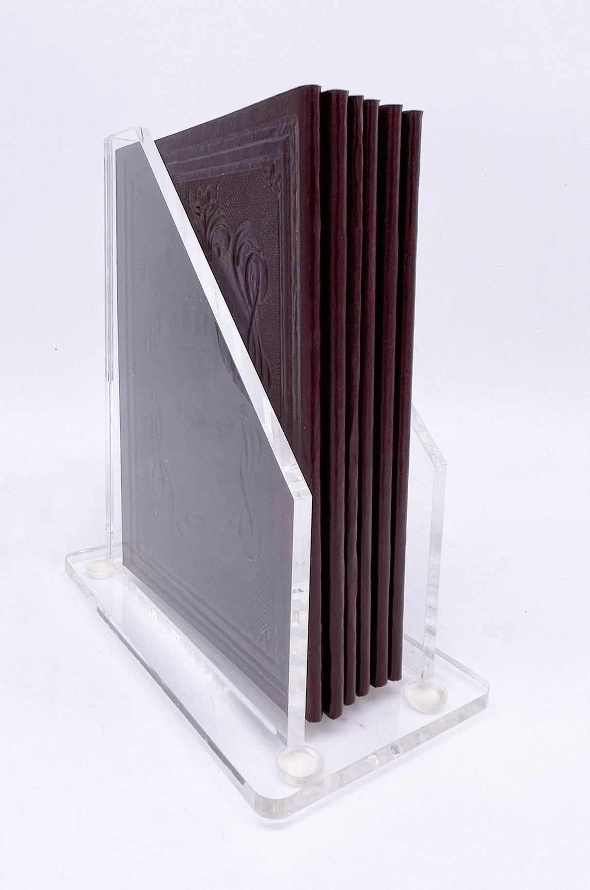 Lucite Zemiros Holder With 6 Brown Zemiros - LEHADAR