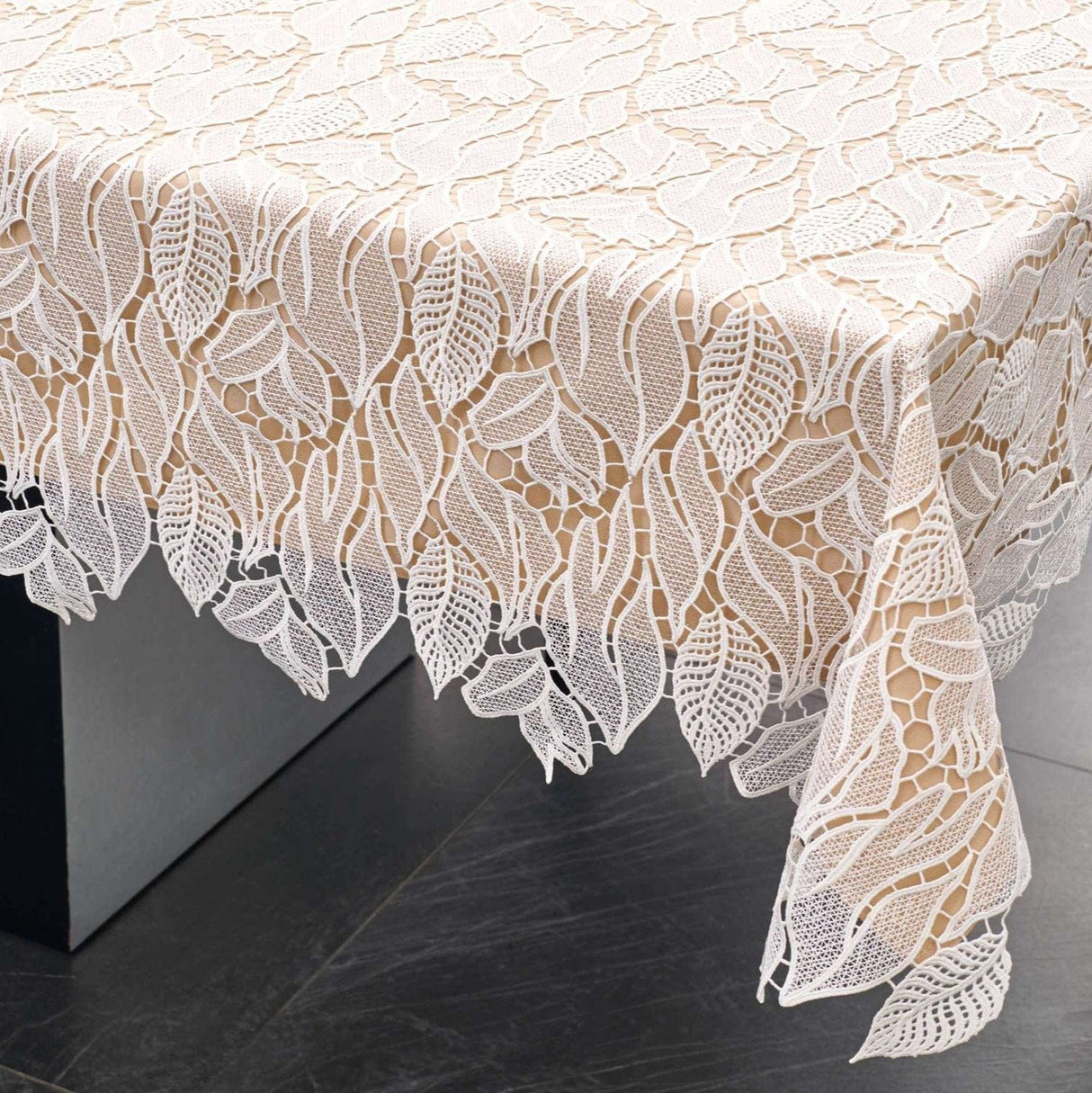 Leaf Lace Tablecloth - LEHADAR